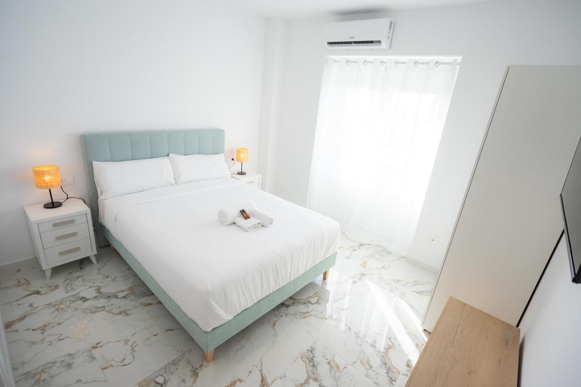 L&G Apartments Bahia Suite 阿利坎特 外观 照片